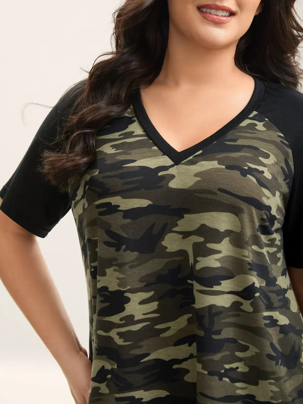 Camouflage Print Raglan Sleeve T-Shirt